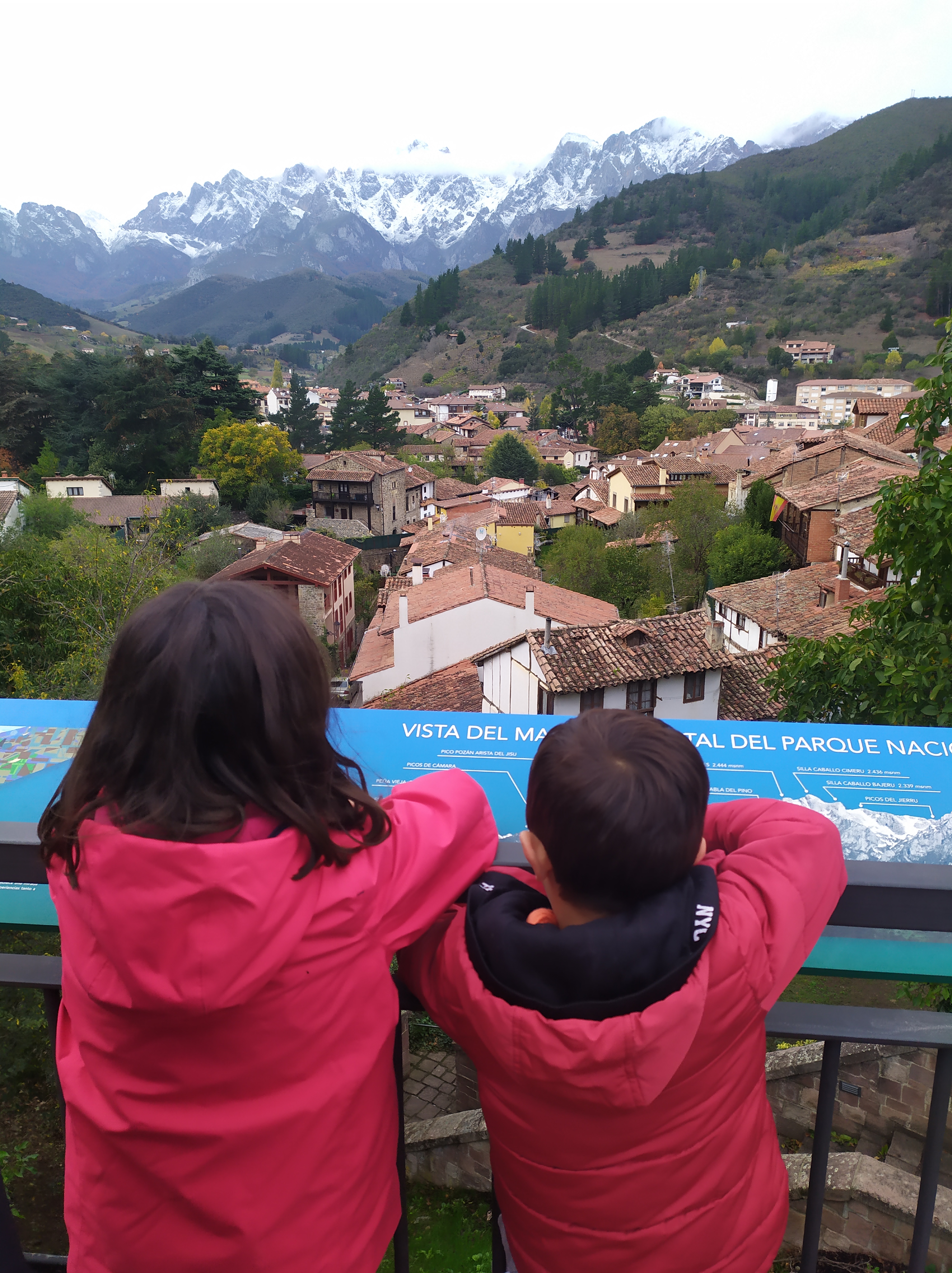 Una vuelta con niños por Potes (Cantabria) en un día lluvioso